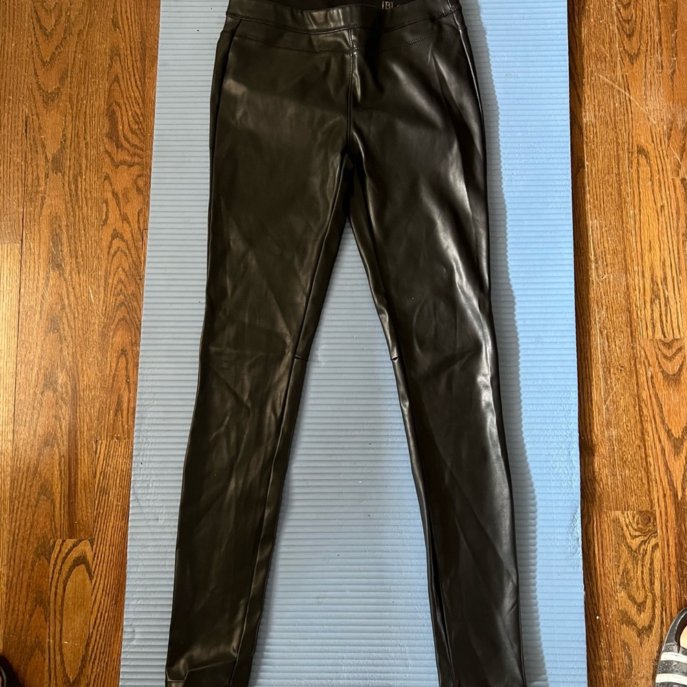 VEGAN LEATHER LEGGINGS by BLANK NYC - Size SMALL